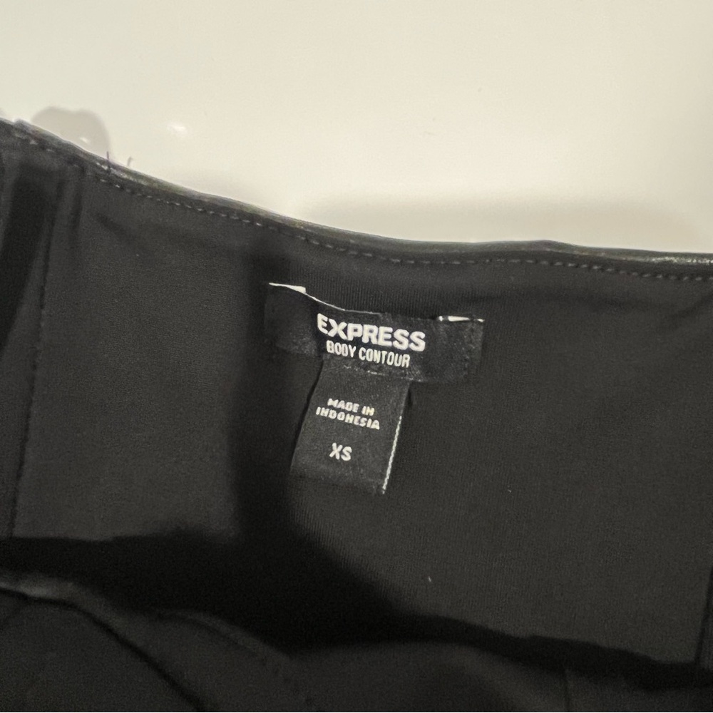 Express XS Black Body Contour Faux Leather Corset Cropped Top - Picture 7 of 8